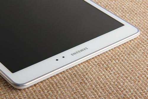 電池問題上三星不再拘謹galaxytabs7或將搭載一萬毫安時電池