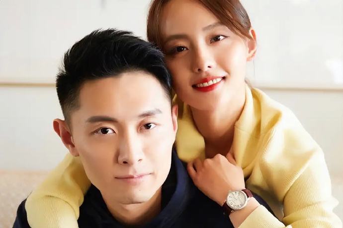 "豪门梦破碎"张嘉倪:三年生两子至今没办婚礼,只能管婆婆叫阿姨