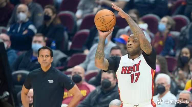 36岁老将创生涯新高,养老不成反被啃老,球迷:火箭旧将成色十足休闲区蓝鸢梦想 - Www.slyday.coM 36岁老将创生涯新高,养老不成反被啃老,球迷:火箭旧将成色十足休闲区蓝鸢梦想 - Www.slyday.coM