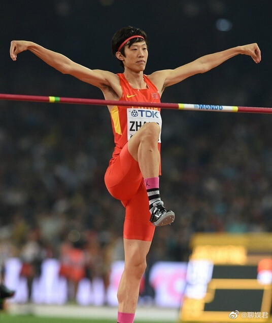 国伟这孩子总是在个人视频软件上发一些奇怪搞笑视频_高清图集_新浪网