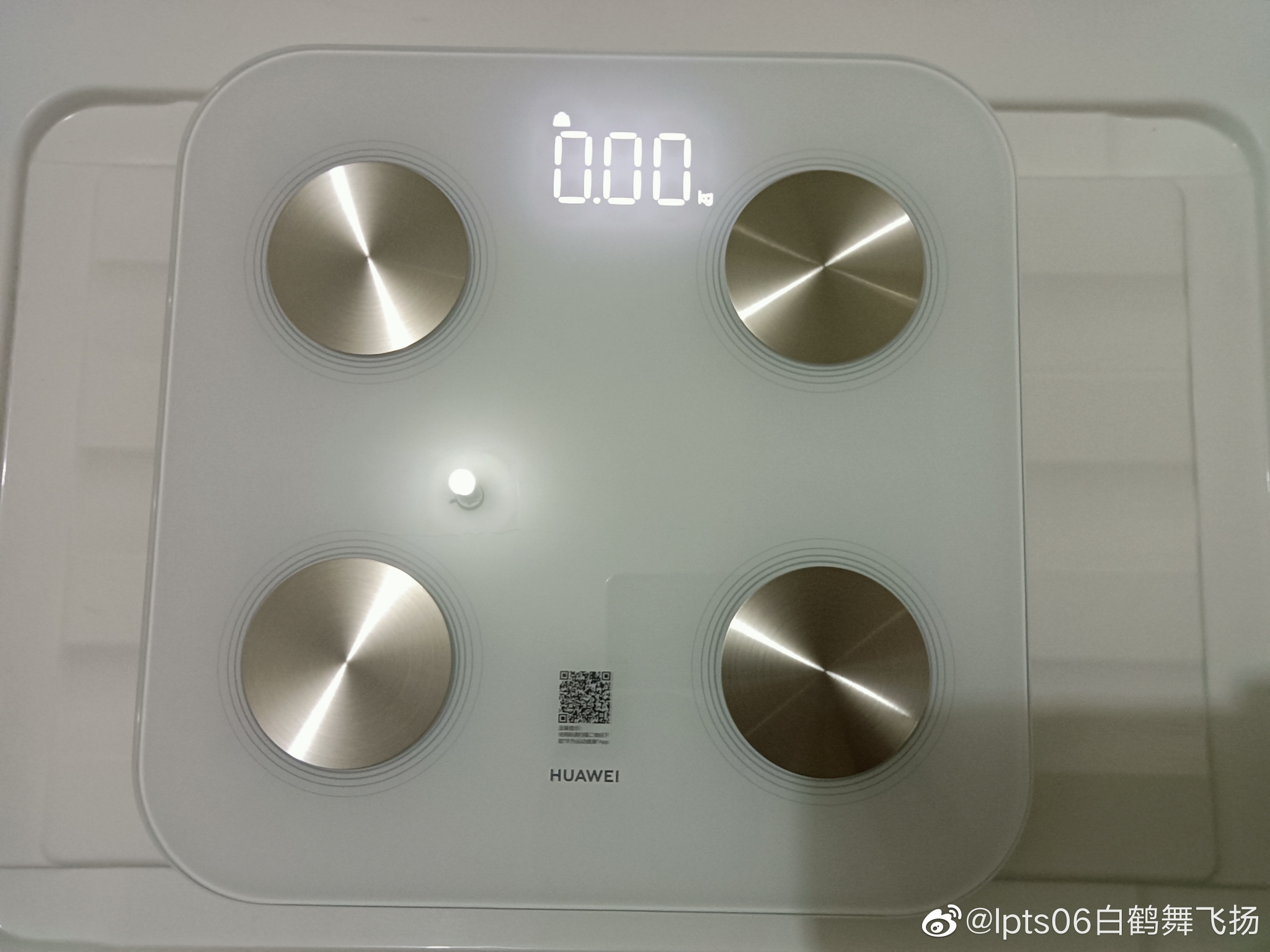 微博抽奖活动中的华为智能体脂秤3终于收到了