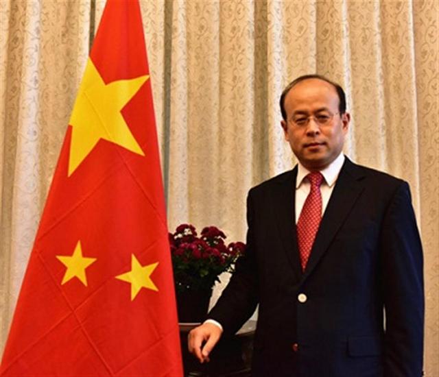 澳大利亚终于吃不消了!两大靠山都不好使,莫里森喊话中国坐下谈