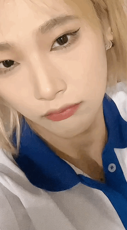 占满96615宫格的@胡烨韬_hyt 怼脸美貌攻击