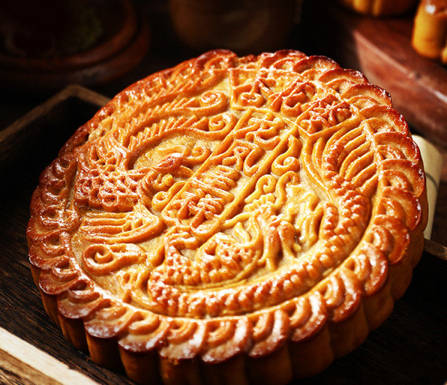 1,杏花楼豪华提篮月饼礼盒