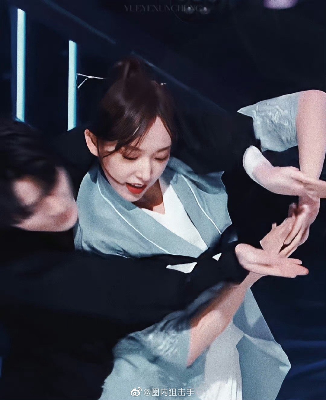 程潇在《了不起舞社》录制现场跳舞时受伤……|了不起舞社|程潇|受伤