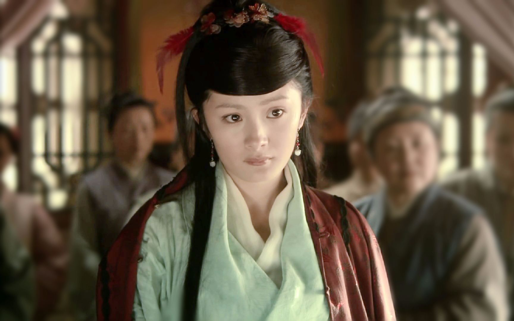 当年赵薇身边不起眼的绿叶,如今不仅成一线,身家也不比赵薇差|杨幂