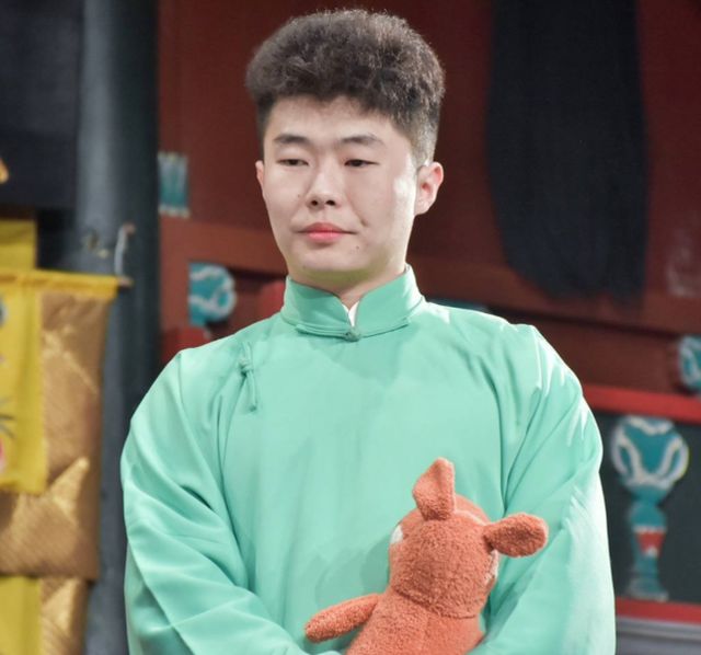 他是德云社最低调的人,郭德纲都夸他有城府,网友:可惜镜头少!