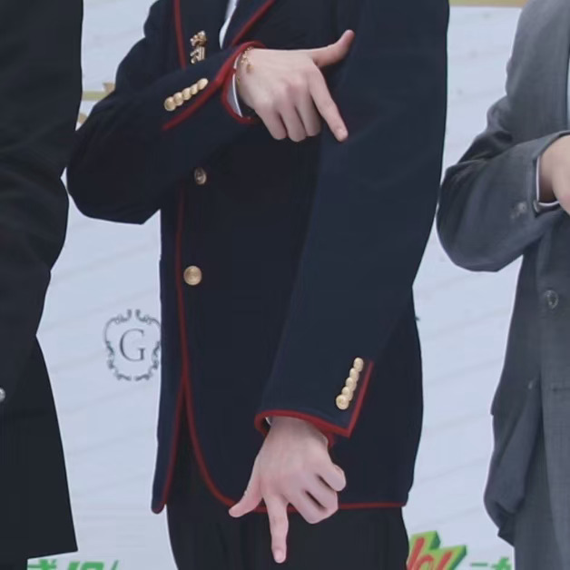 时代少年团解锁新手势~马嘉祺,丁程鑫,宋亚轩,刘耀文,张真源,严