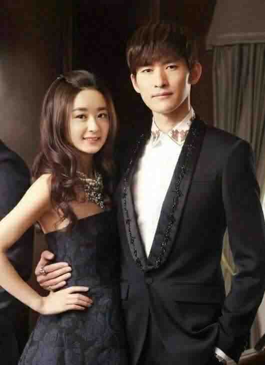 《东八区的先生们》登顶电视剧热播榜,张翰的“低俗营销”有效果休闲区蓝鸢梦想 - Www.slyday.coM 《东八区的先生们》登顶电视剧热播榜,张翰的“低俗营销”有效果休闲区蓝鸢梦想 - Www.slyday.coM