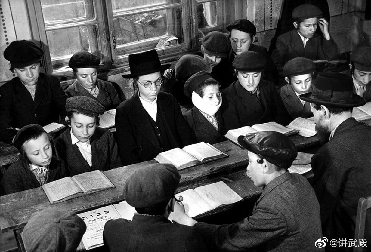 二战前生活在乌克兰穆卡切沃的犹太人