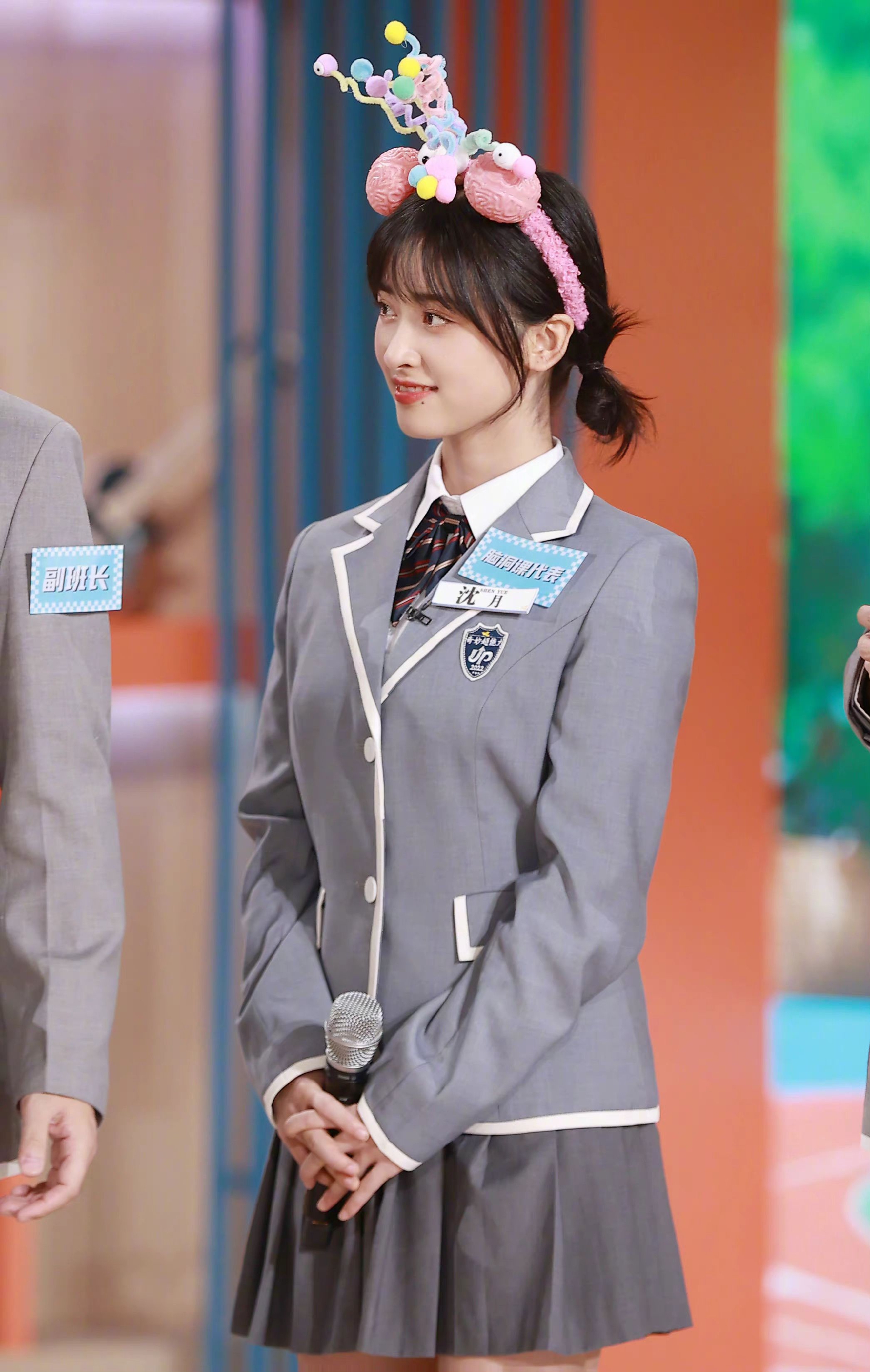 沈月校服大片回到校园时光今天是元气少女沈月哟