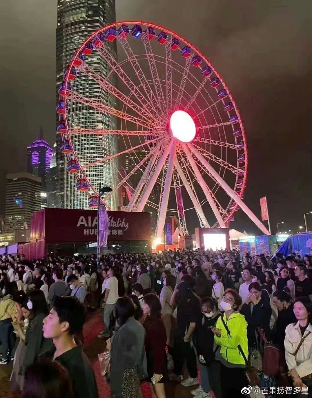 哈哈哈哈哈jj林俊杰在香港中环海滨活动空间开演唱会……__财经头条