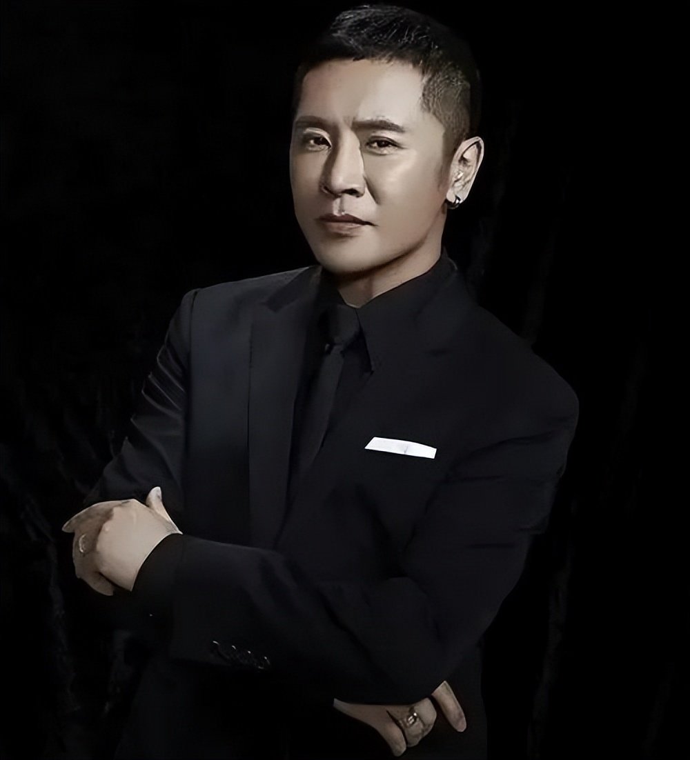 姜鹏直播把10万的茶叶标价998元,一分钟卖2万套,妻子哭着喊赔钱__财经