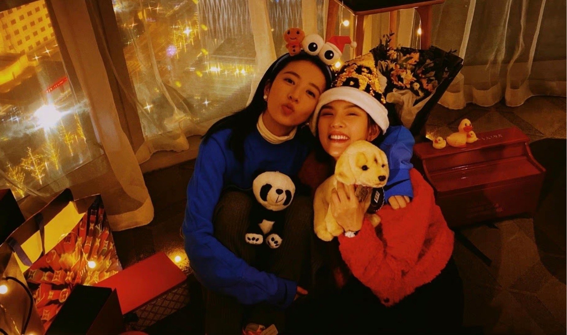 周雨彤闺蜜收割机实锤!_高清图集_新浪网