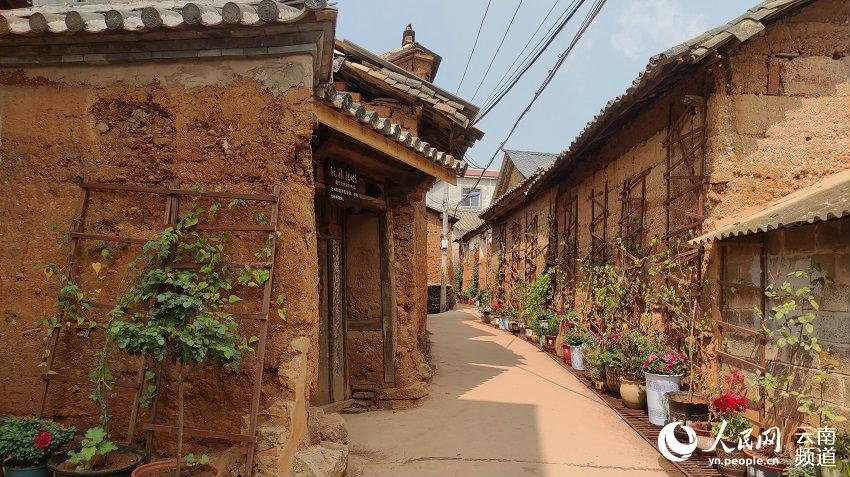 云南安宁雁塔村 弥漫着浓郁的乡土气息|云南|雁塔|村里_新浪新闻