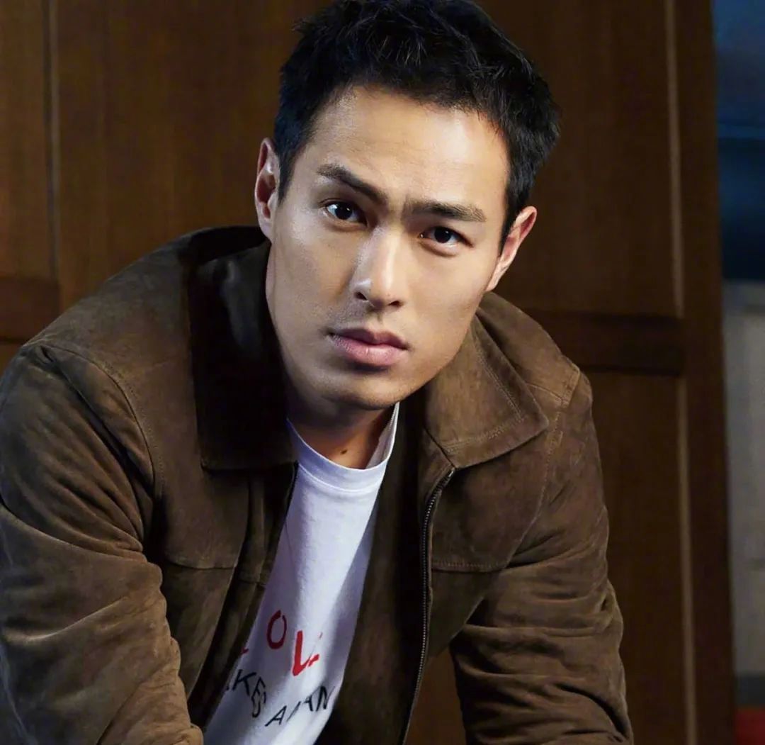 他是郭采洁前男友,如今晒b超照官宣当爸,未婚妻身材性感不输女星!