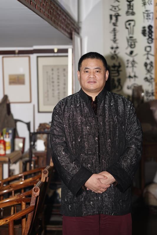 既是书法家又是收藏家,郑州文博城如如堂老板的"以藏养藏"之道