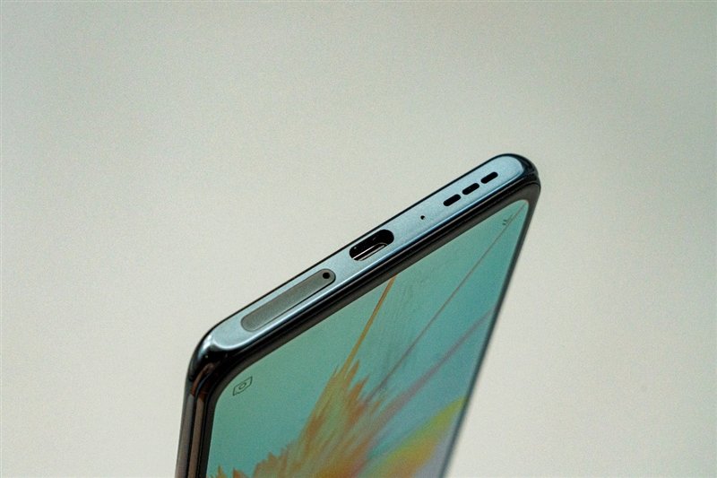 完美全面屏告别大刘海中兴axon305g评测屏下前摄几乎无瑕