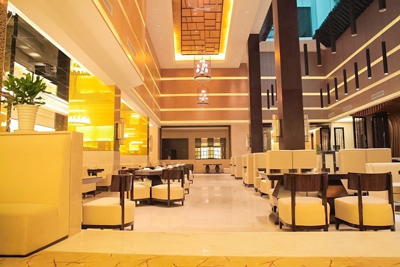 四川南充天龙国际大酒店疫情防控生产经营两不误