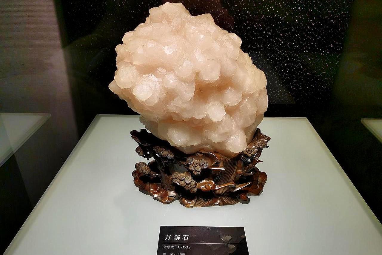 长江流域矿物晶石展,在长江文明馆开展,展览持续到明年