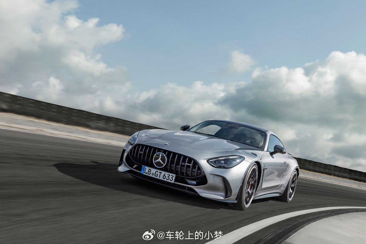 2024款奔驰amggtcoupe融合力量与风华的精彩呈现