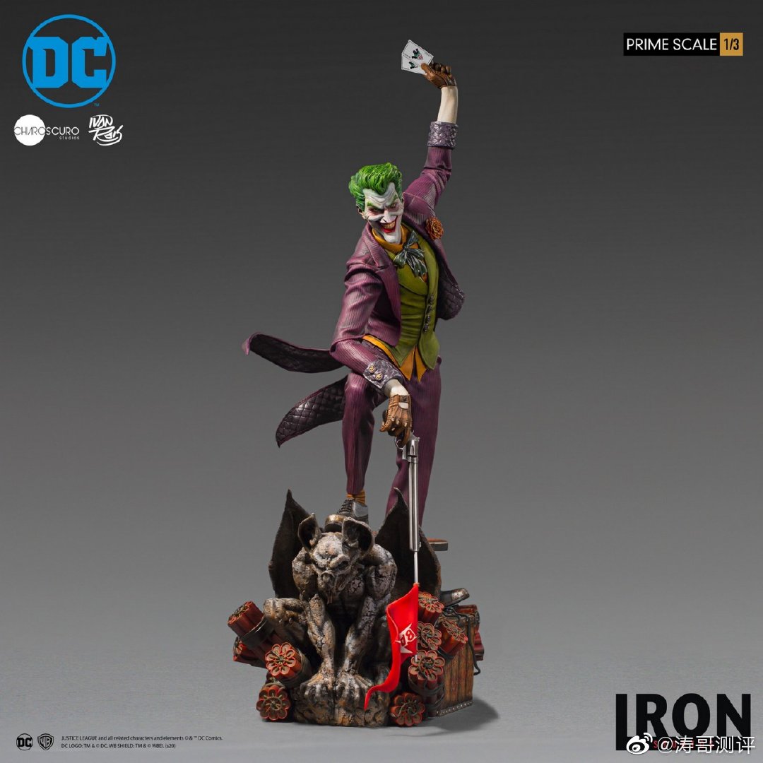 Iron Studios推出了一款DC漫画版的小丑雕像,比例为1/3,全高85cm__财经头条