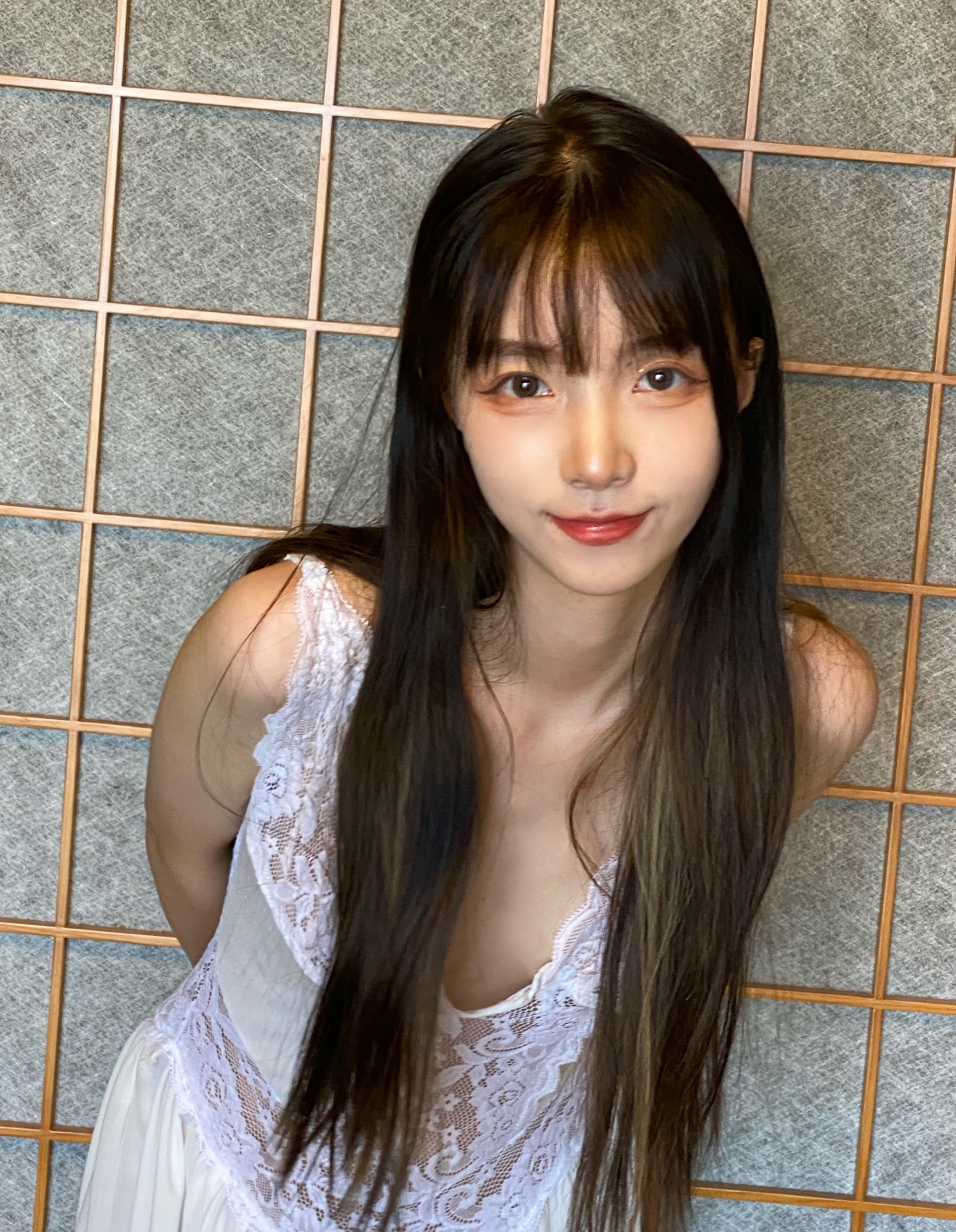 校花美女@桥本茶 出生于2000年,来自上海,天秤座小姐姐