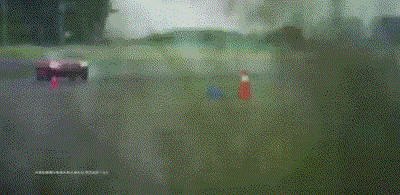 宝马和易烊千玺的新片，不拍广告了休闲区蓝鸢梦想 - Www.slyday.coM