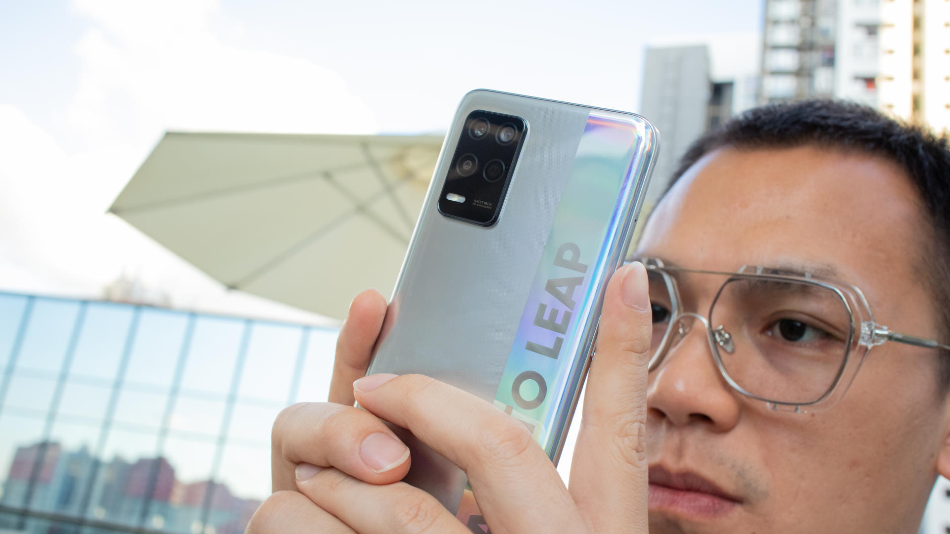 realme真我q3评测设计性能屏幕全面升级千元机上限在哪里