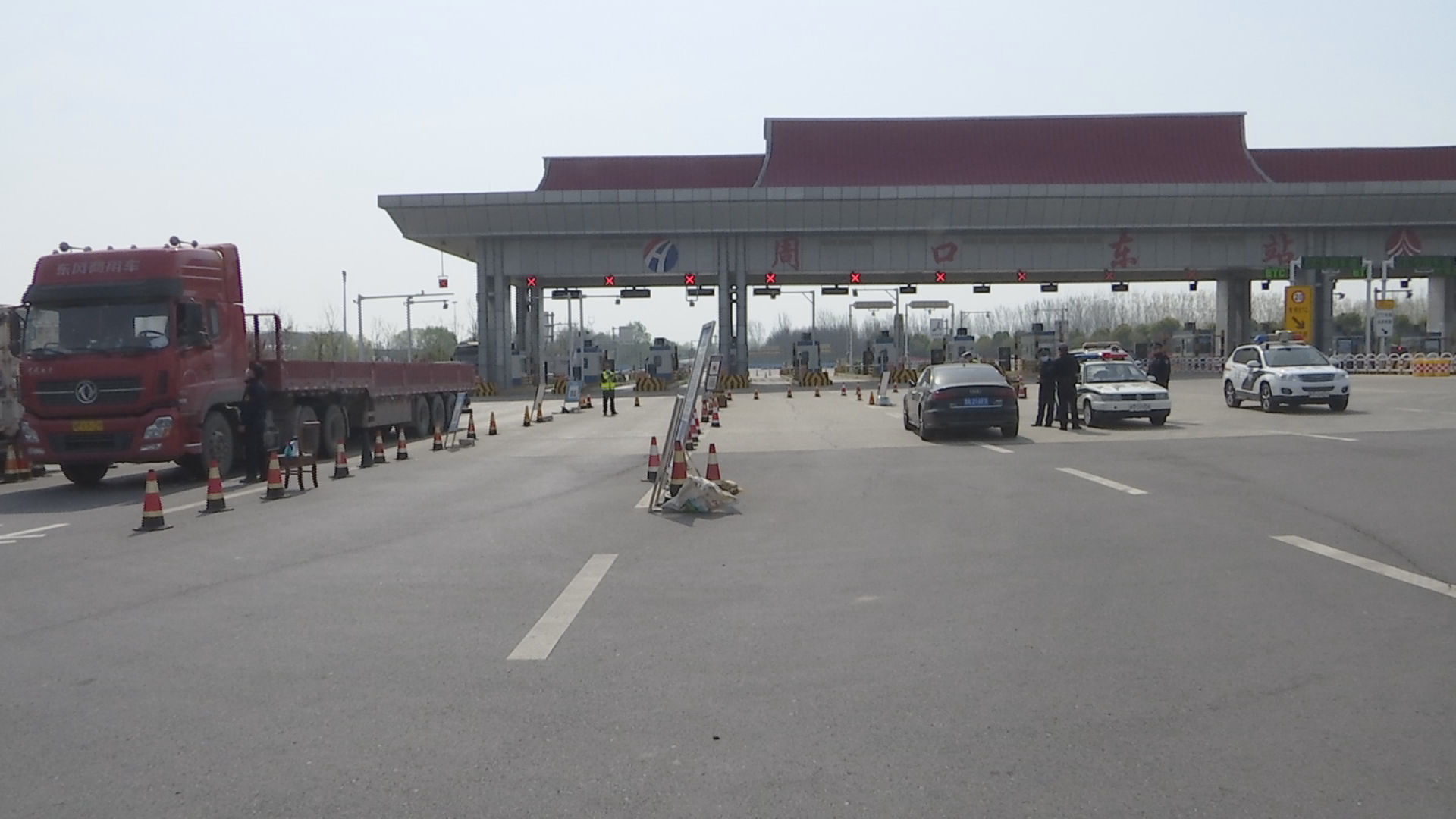 周口市各高速口加强排查管控筑牢疫情防控第一道防线
