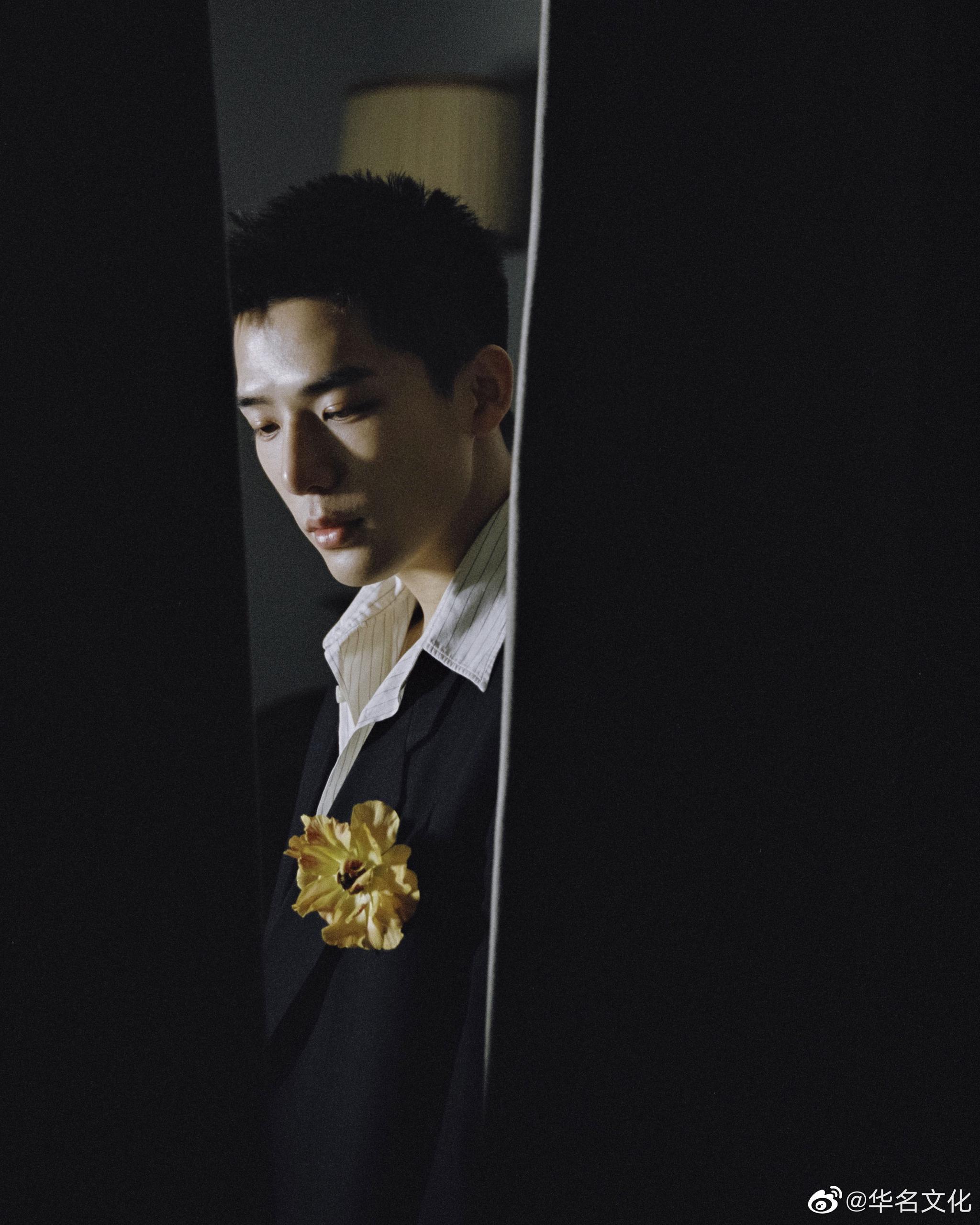 壹心78壹加壹王安宇胶片写真part2西装杀俊朗帅气