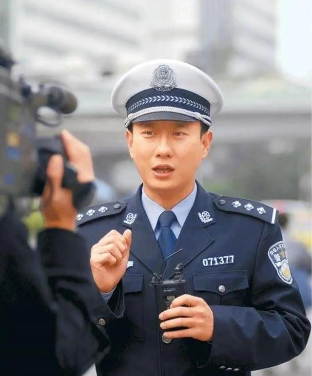 《谭谈交通》它就是:而且在豆瓣上的评分一路飙升,深受广大网友们的