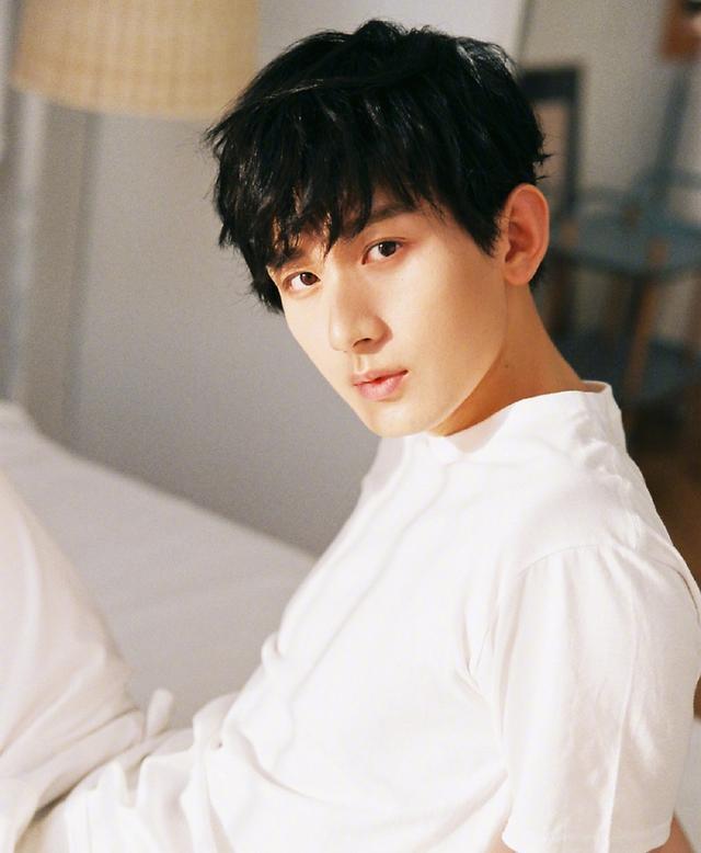 剧情再甜也掩盖不了三观不正,甜宠剧还要毒害多少人?休闲区蓝鸢梦想 - Www.slyday.coM 剧情再甜也掩盖不了三观不正,甜宠剧还要毒害多少人?休闲区蓝鸢梦想 - Www.slyday.coM