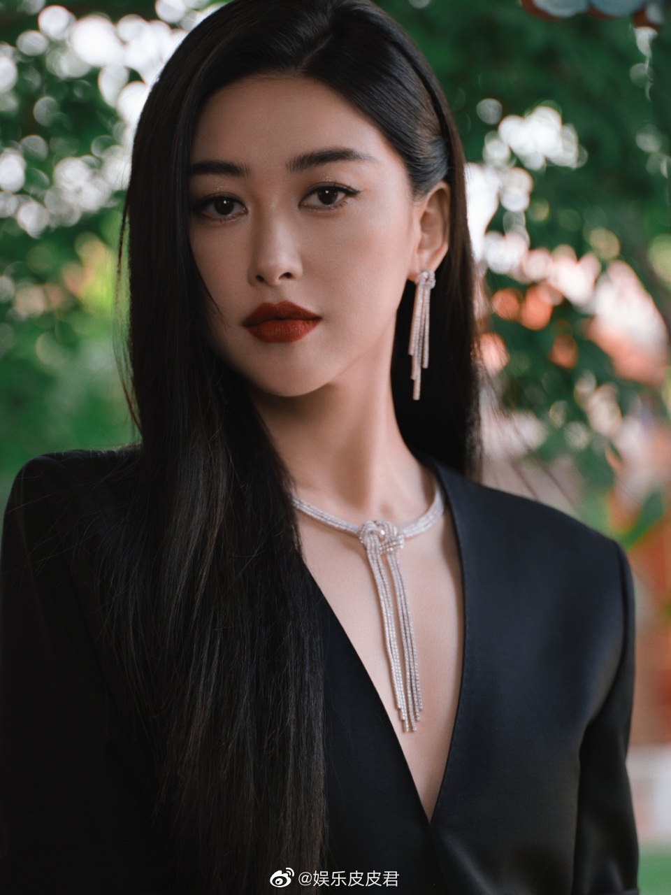 朱珠的美在于迷人的那种性感,越看越着迷的那种……_高清图集_新浪网