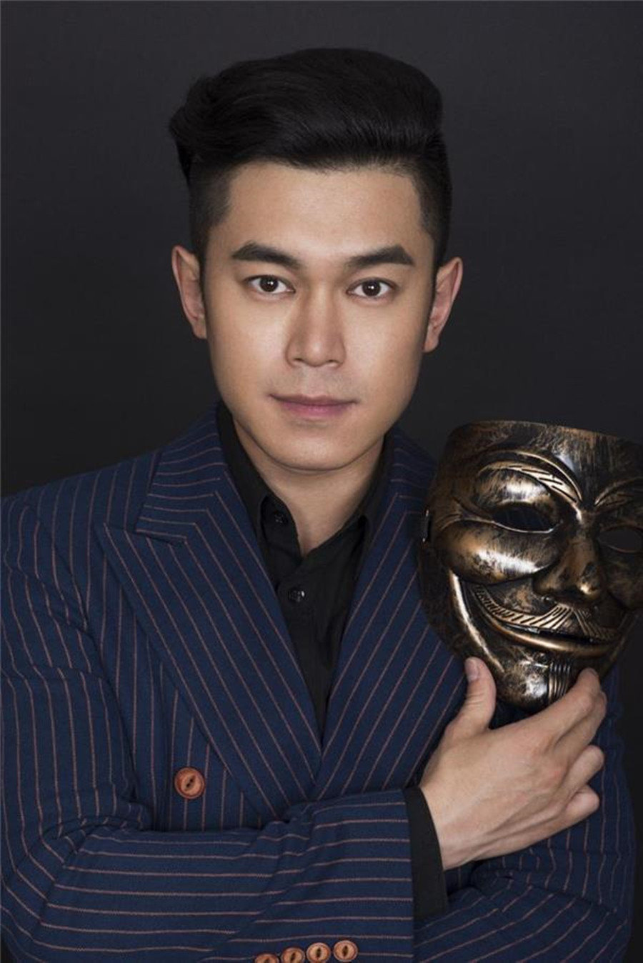 赘婿刘冠麟撞脸吉吉国王爆红其实更出彩的是他的演技