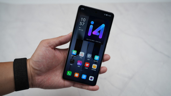 外表优雅的"西装暴徒",拯救者y70手机全面评测__财经头条