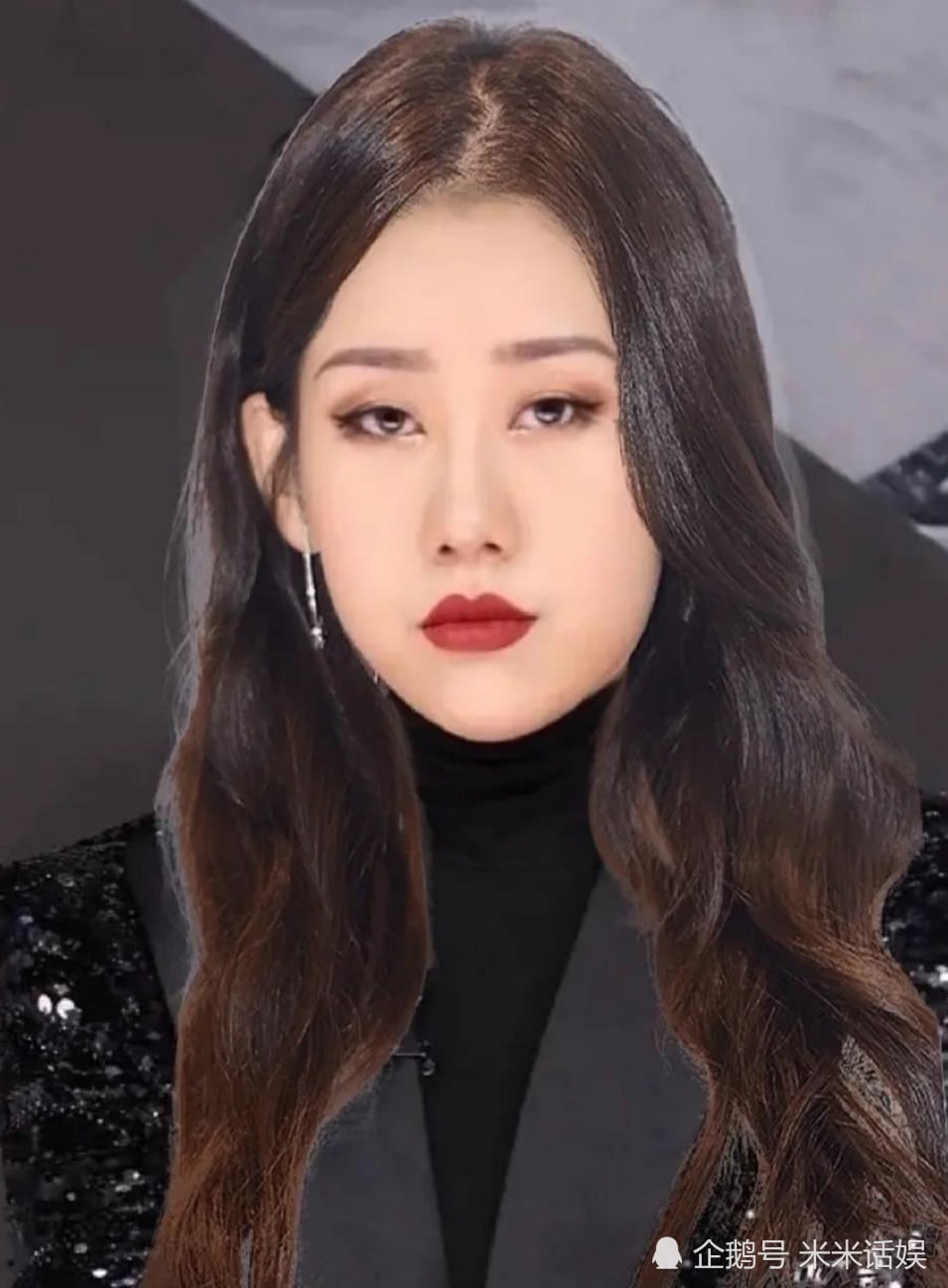 上官喜爱被嘲最丑训练生当她换上长发允许你重新组织语言