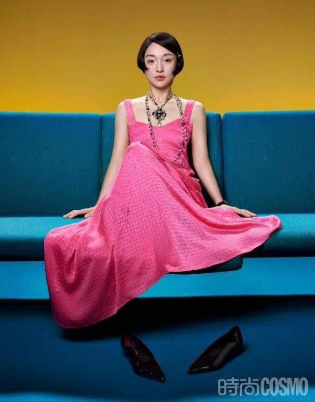 周迅金九封面超常发挥赢过章子怡！穿香奈儿尽显摩登范，越长越嫩休闲区蓝鸢梦想 - Www.slyday.coM