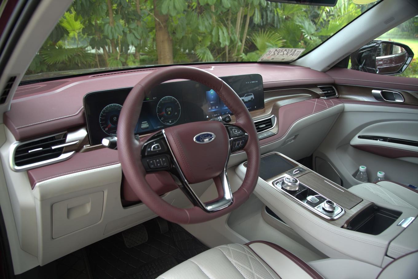 试驾|福特领裕:大六座suv解锁三代同堂