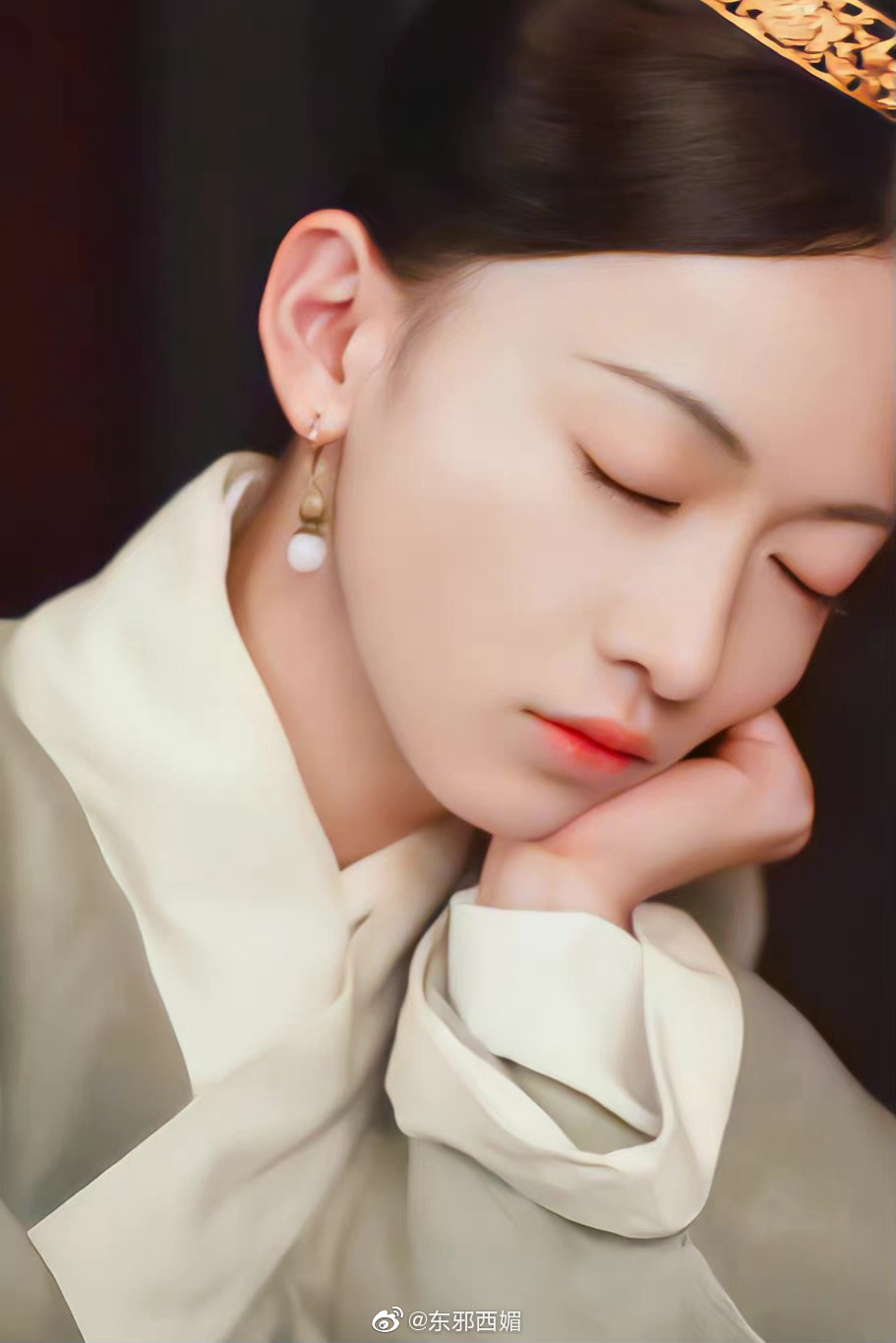 女星古装剧中比较少见的明制汉服造型