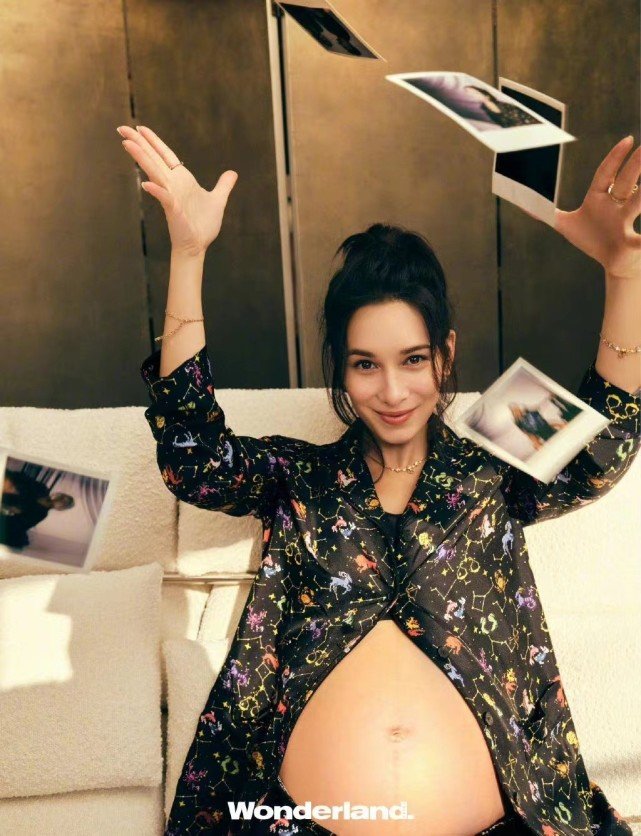 韩庚夫妇七夕封面大片超甜!卢靖姗穿睡衣大方露出孕肚,一点没胖休闲区蓝鸢梦想 - Www.slyday.coM 韩庚夫妇七夕封面大片超甜!卢靖姗穿睡衣大方露出孕肚,一点没胖休闲区蓝鸢梦想 - Www.slyday.coM