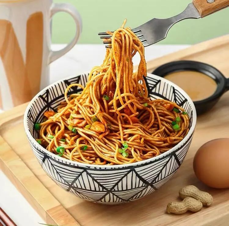 届中国饭店文化节暨首届中国面条文化节上曾经评选出了"中国十大面条"