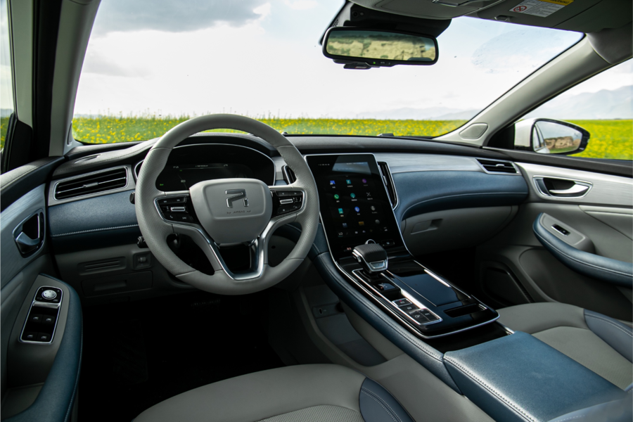 真实续航出众揭秘r汽车er6背后的科技加持