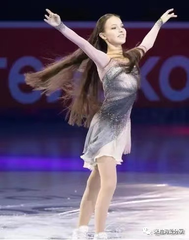 那位摔断了腿、被感染了新冠的奥运会冠军,高考作文又拿了个满分!休闲区蓝鸢梦想 - Www.slyday.coM 那位摔断了腿、被感染了新冠的奥运会冠军,高考作文又拿了个满分!休闲区蓝鸢梦想 - Www.slyday.coM