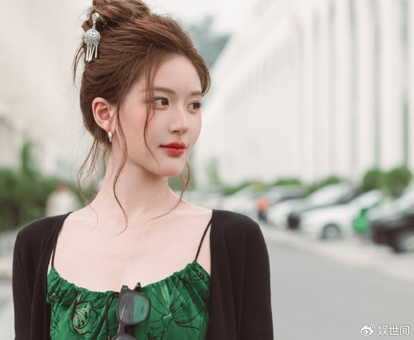 《许我耀眼》许妍结局是什么？最后和谁在一起了？