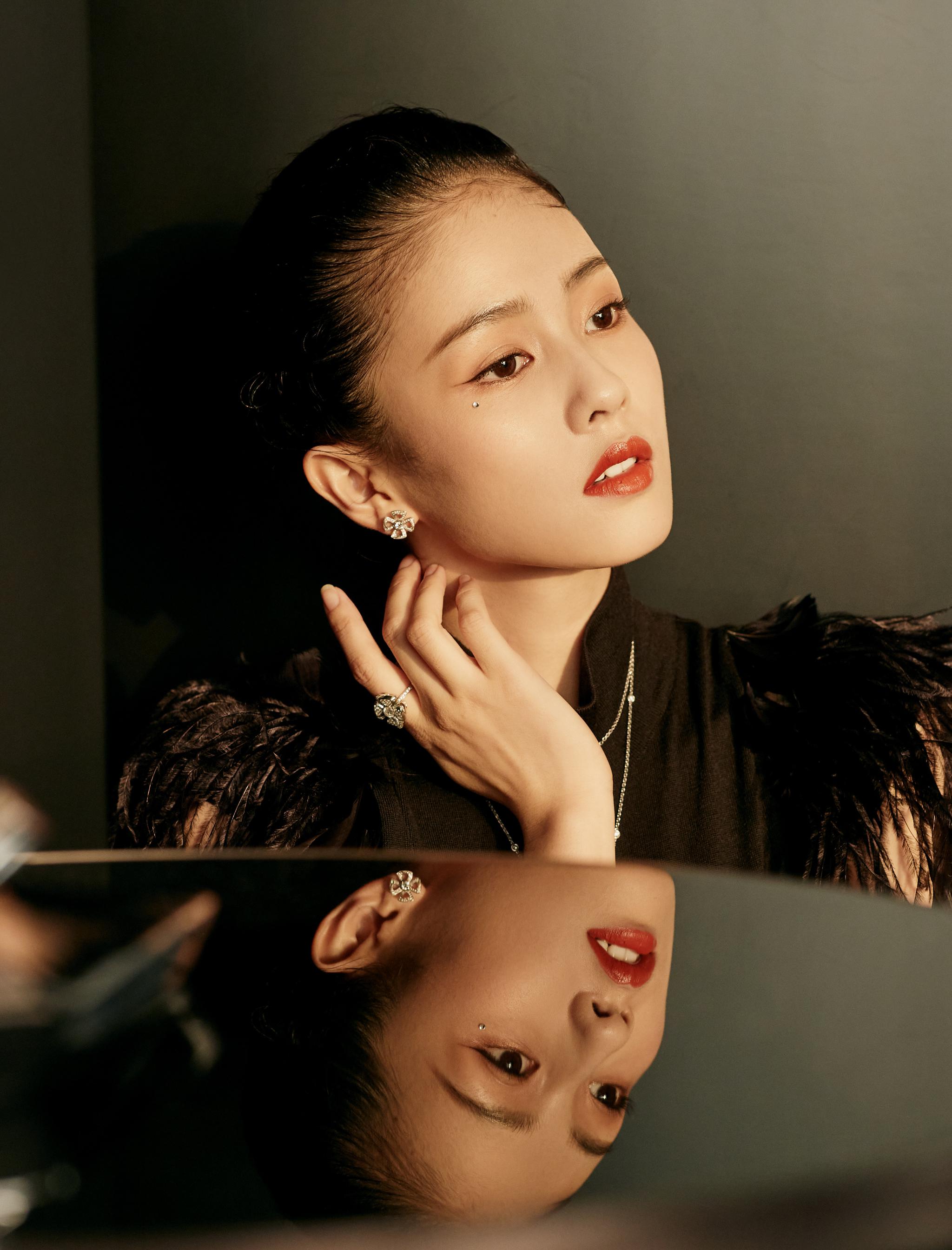 欢娱影视演员@白鹿my 出席ambush x bvlgari 联名包款发布派对