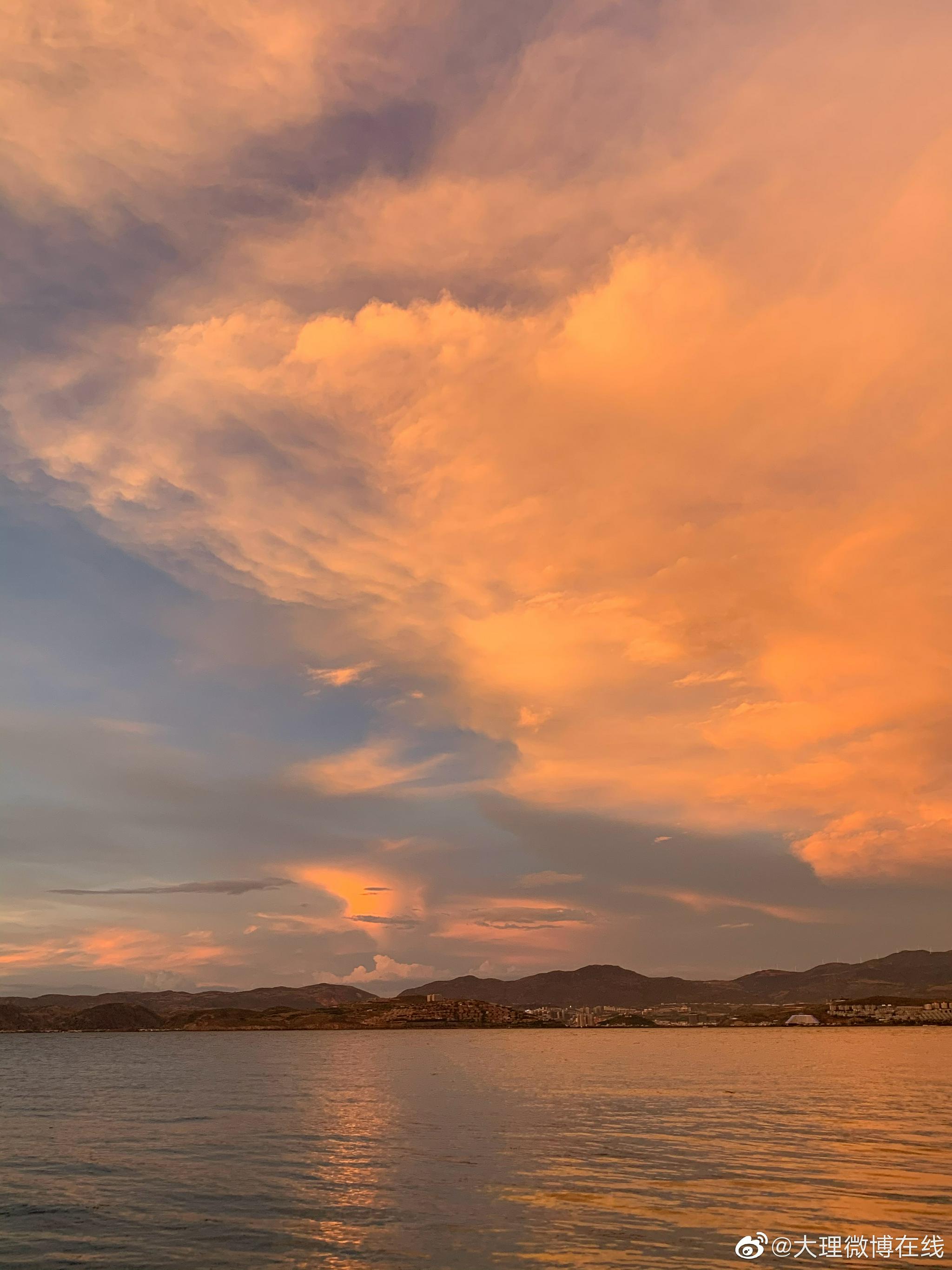 分享一组大理洱海夕阳__财经头条