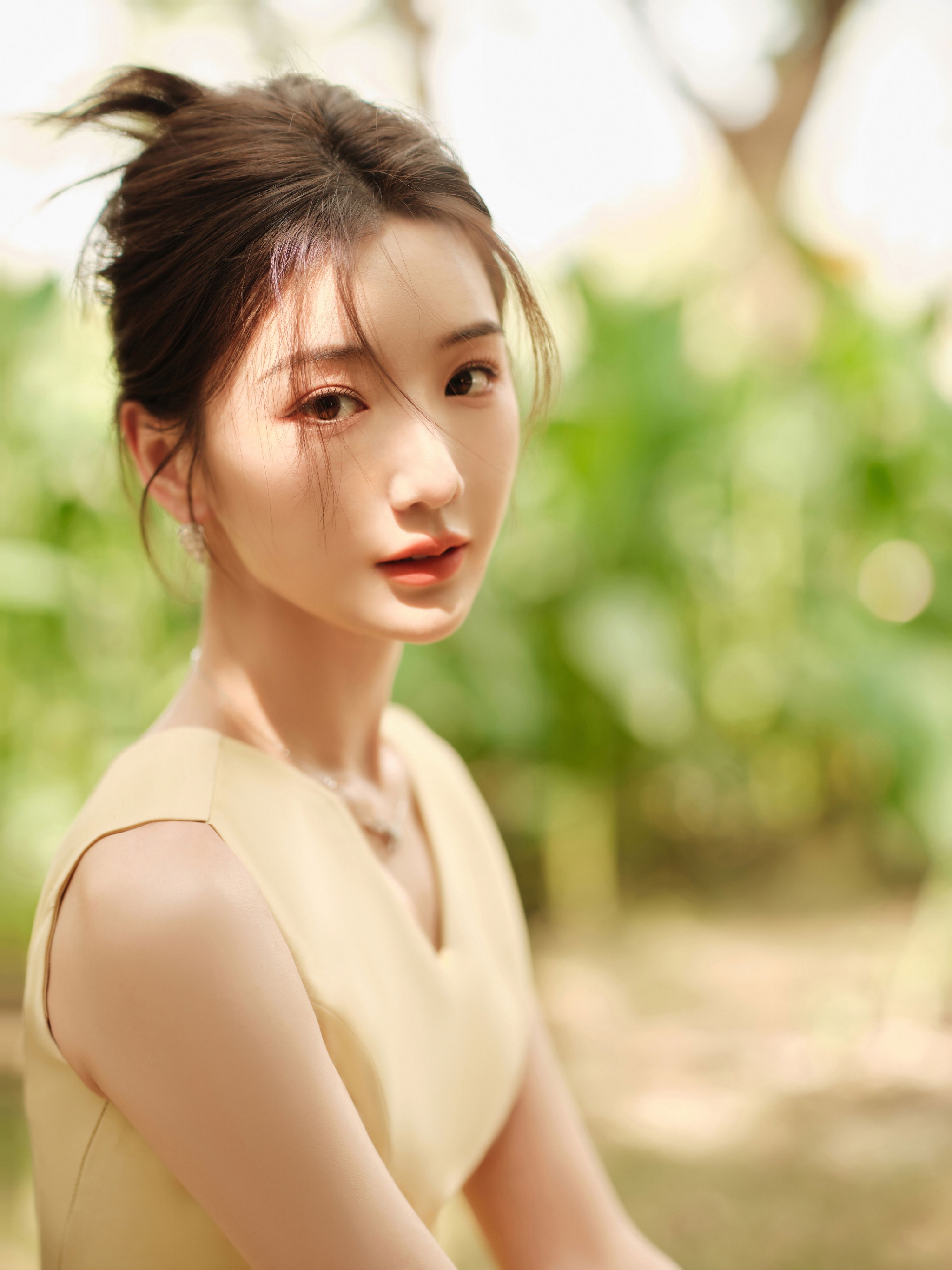 精致细腻的五官,文静气质的女人 毛晓彤_高清图集_新浪网