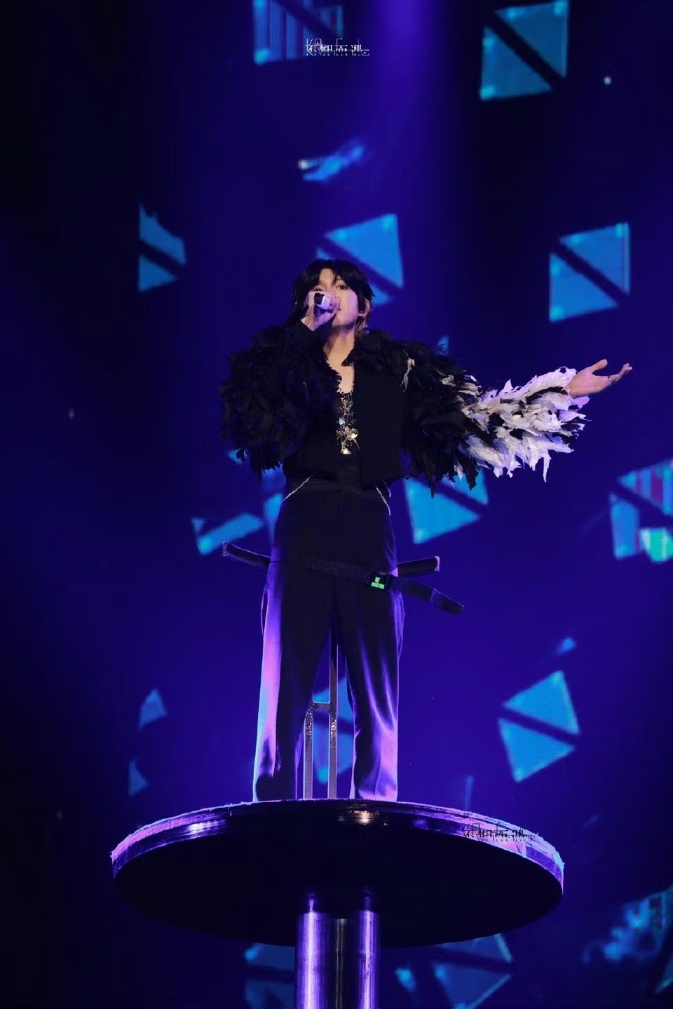 王源客厅狂欢巡回演唱会……__财经头条