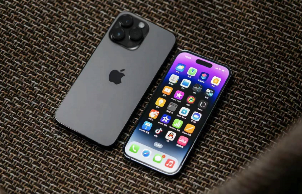 苹果再亮剑，iPhone14 Pro Max开启“大降价”模式，网友：还是贵！